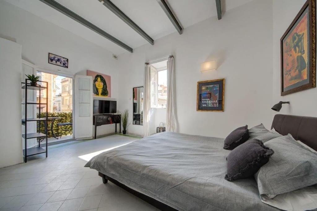 Traditional Maltese Town House In Floriana Exterior foto